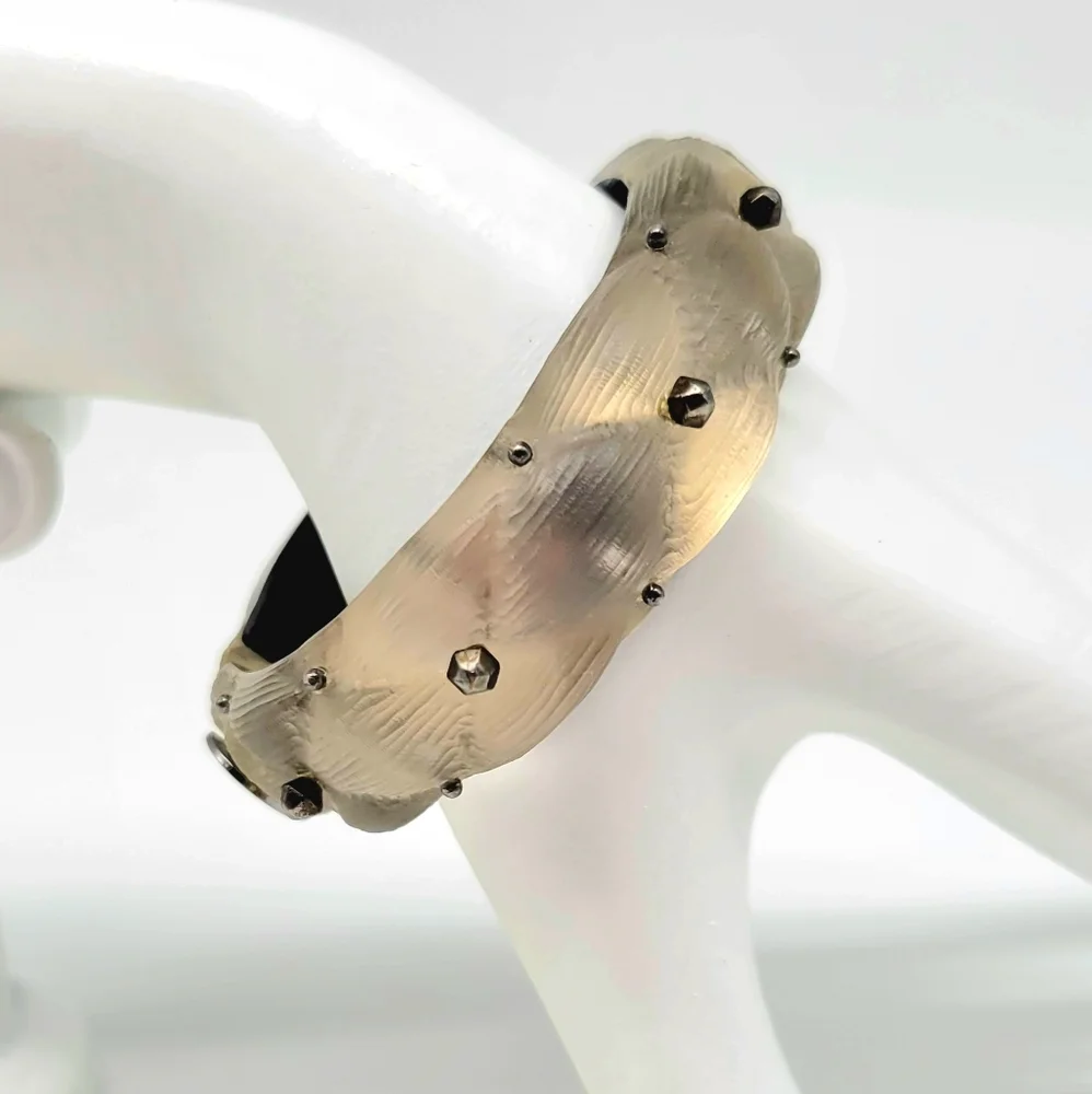 SOLDAlexis Bittar Vintage Clear Quilted Lucite Hinged Bangle Bracelet with Studs - Picture 5 of 13